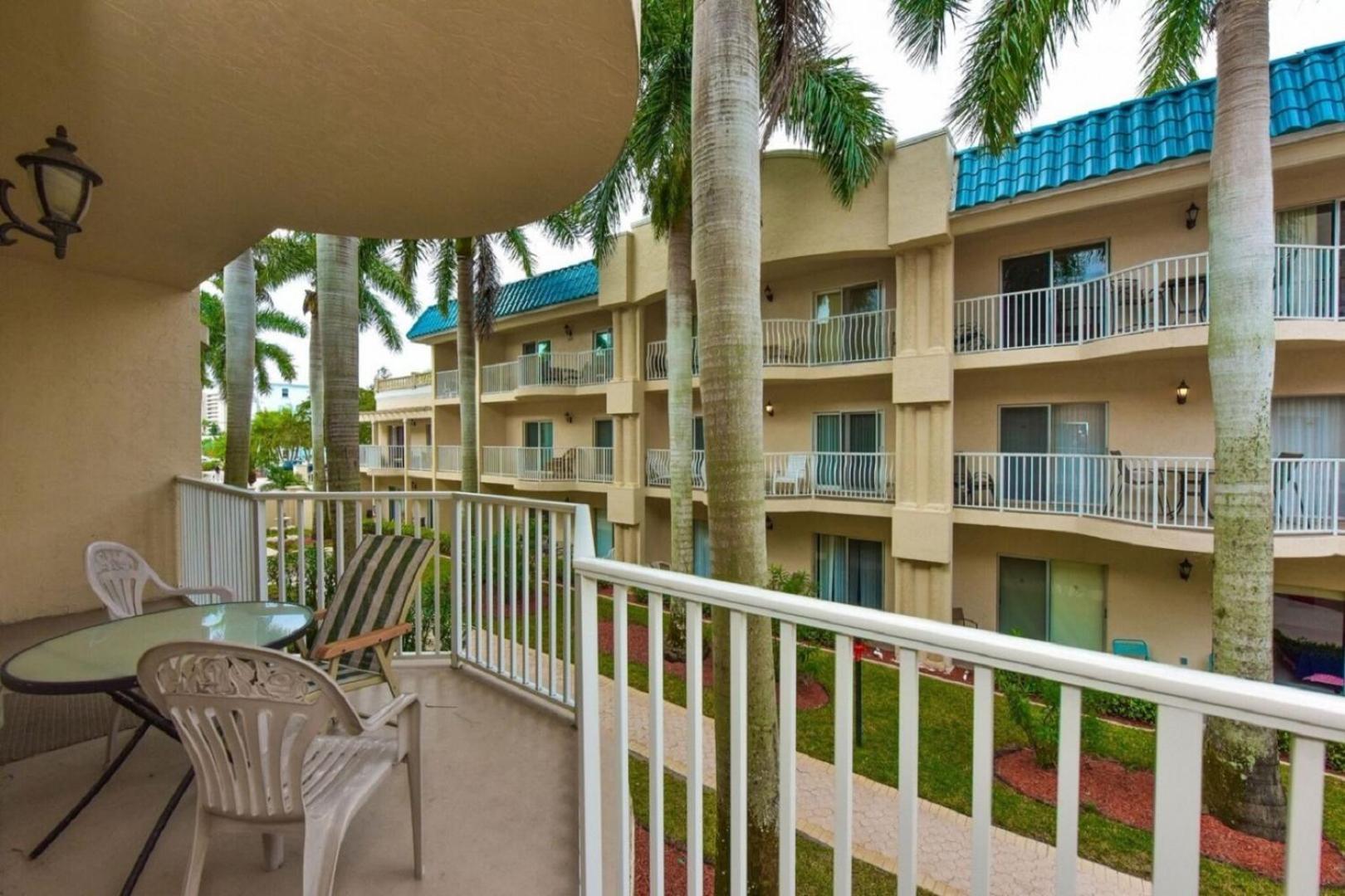 Palm Bay Club by Beachside Management Siesta Key Exterior foto